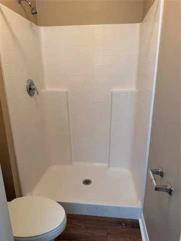 Shower prime bathroom