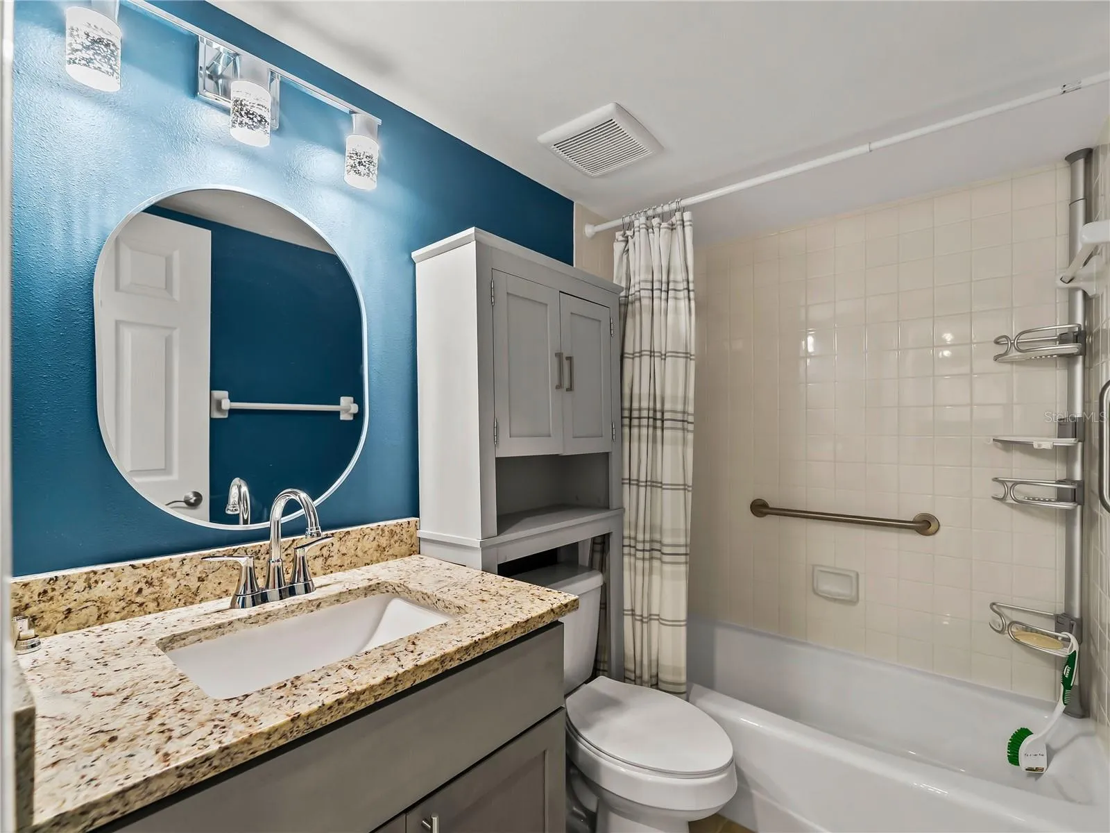 2nd Bathroom