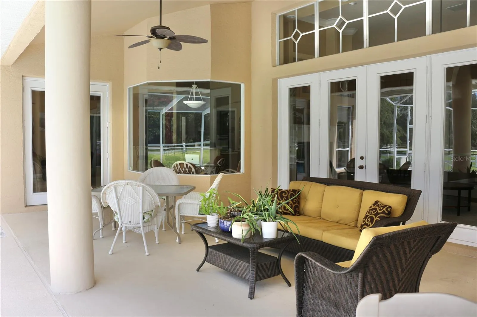 A lanai large enough for entertaining