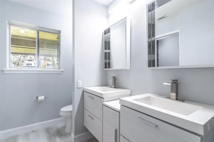 Elegant floating vanity