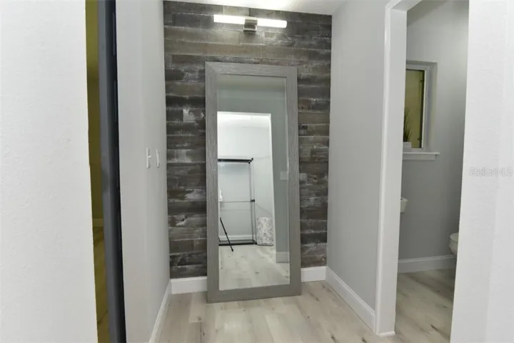 Dressing area for the modernista in you.