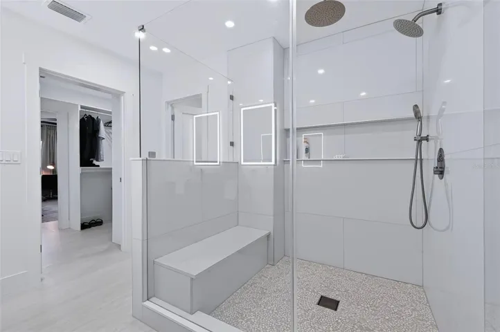 primary en suite bathroom