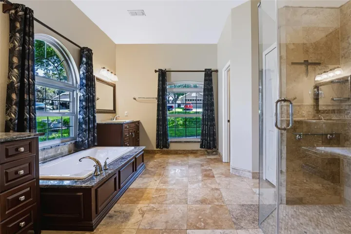 Primary bath