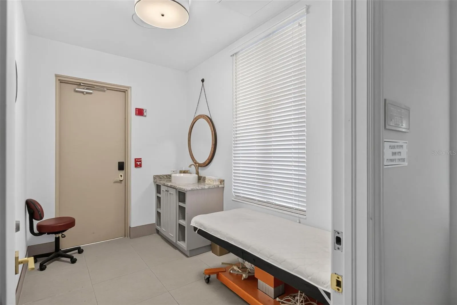 Ladies massage room
