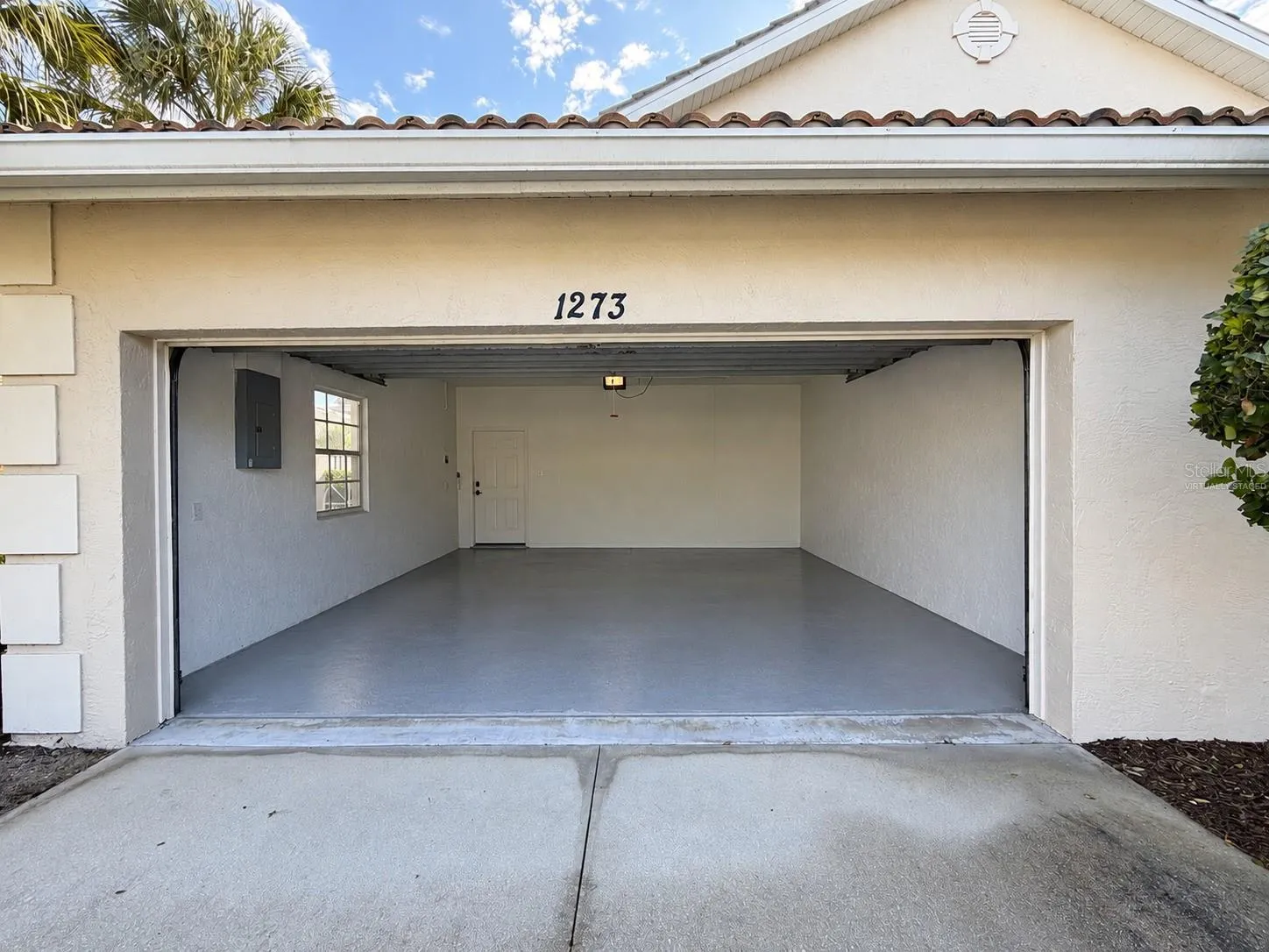 2 car garage (virtually staged)