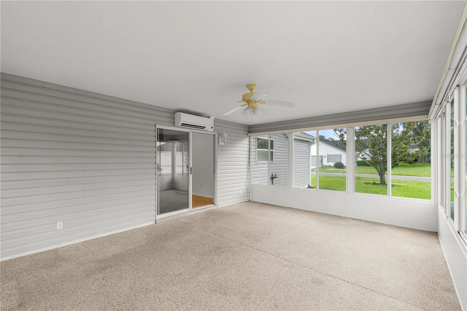 Large Lanai