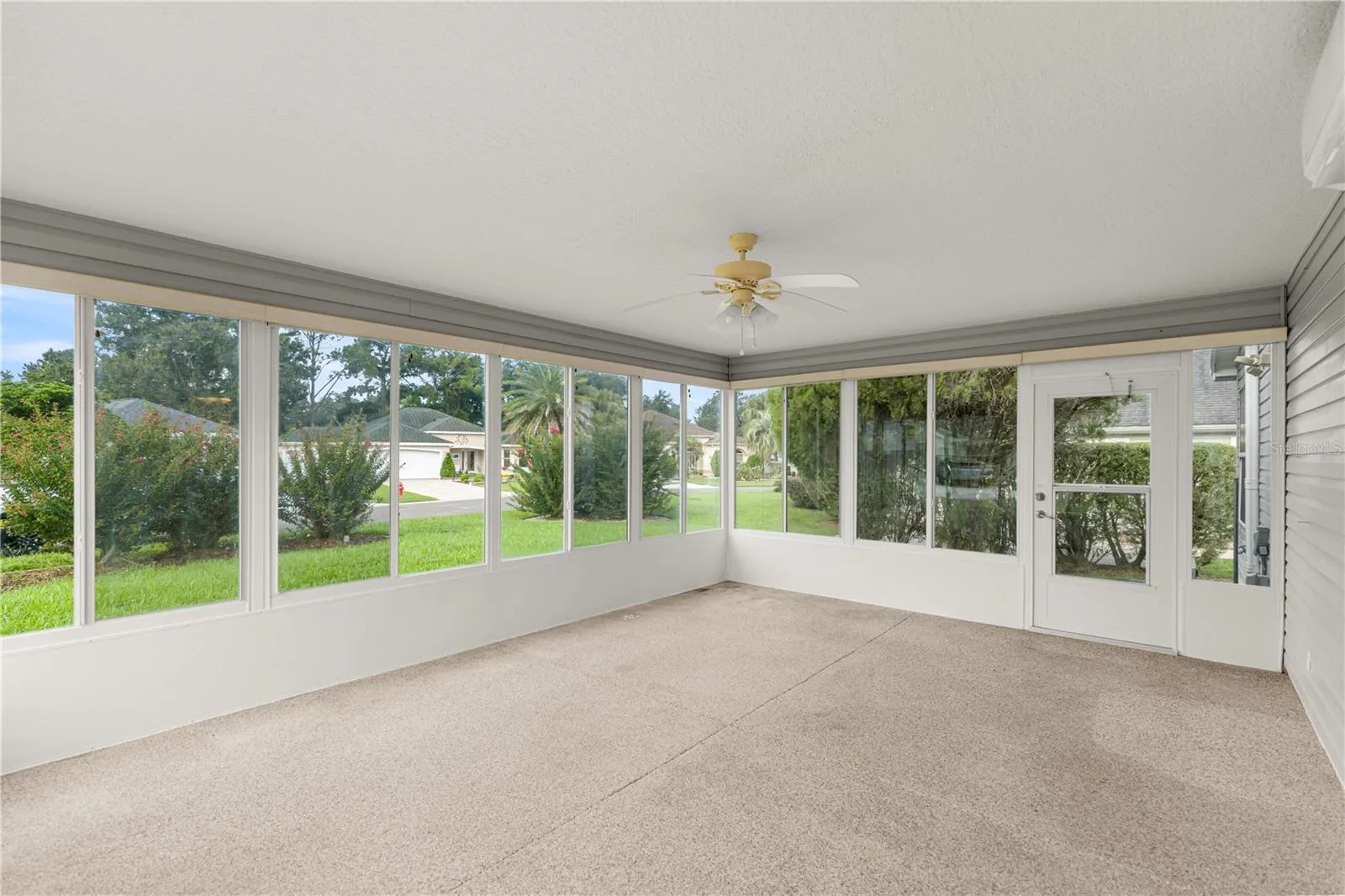 Large Lanai