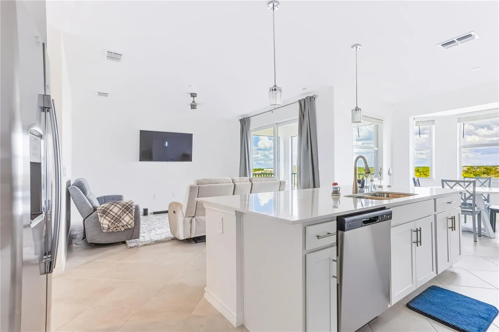 Kitchen/Living Room