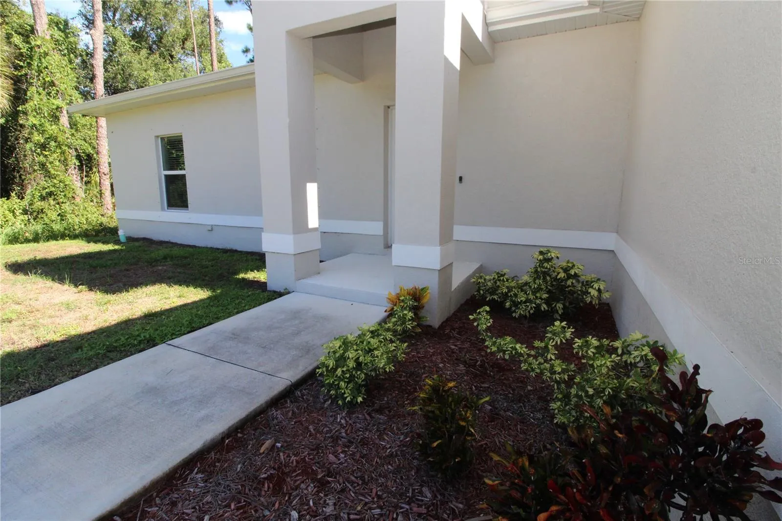 Grand Entry Way to your New Florida Home..
