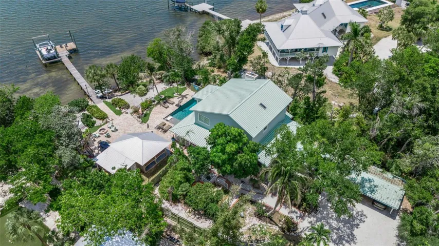 70 Mound Place, Terra Ceia FL Terra Ceia Island MLS #A4706781 Miguel BayfrontYour personal retreat!