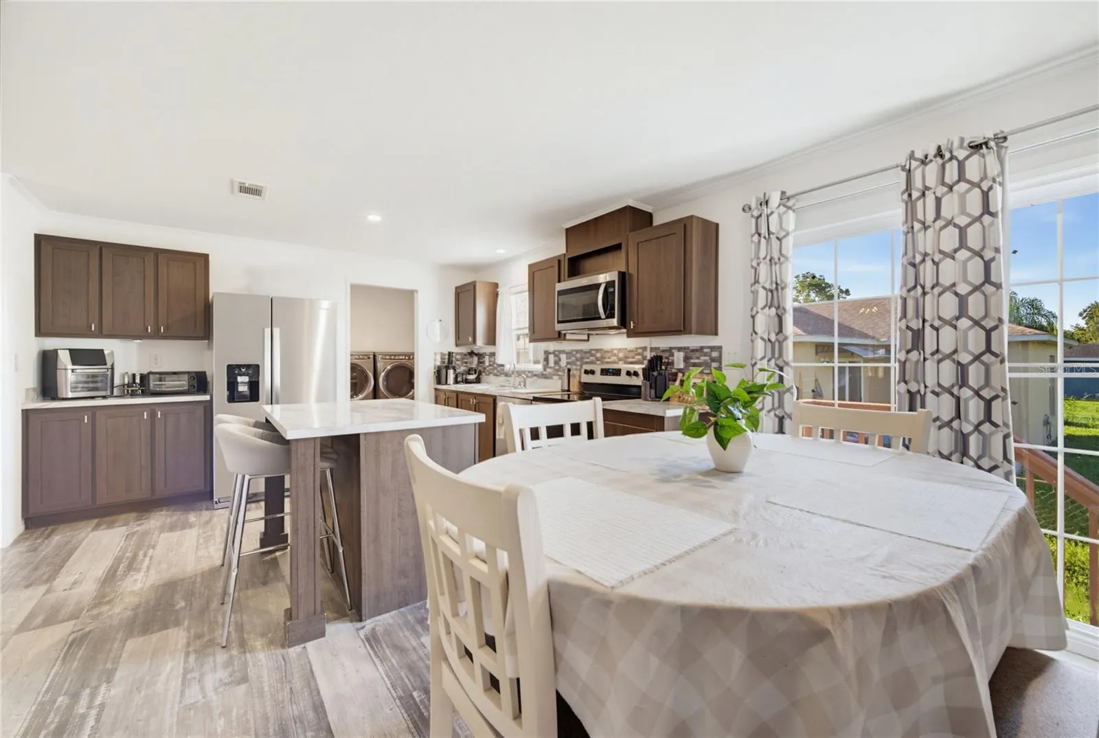 Kitchen/Dining