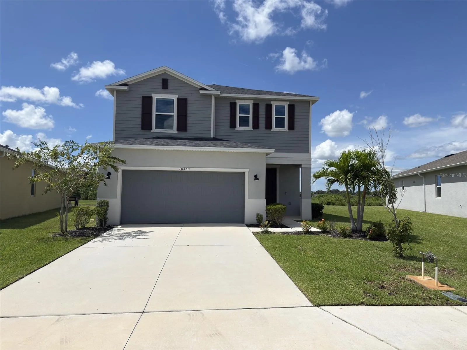 3 bed 2.5 bath 2 car garage