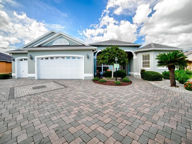 AN AMAZING CUSTOM PREMIER NATCHEZ WITH OVER 3100 SQ. FT. OF LIVING SPACE, WITH ROOM FOR A POOL AND PRIVACY LOCATED IN BRIDGEPORT AT LAKE MIONA!