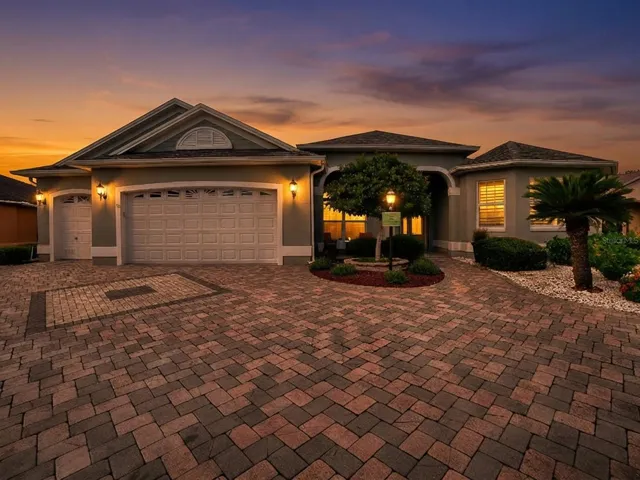 COME SEE ALL THIS BEAUTIFUL CUSTOM HOME HAS TO OFFER!