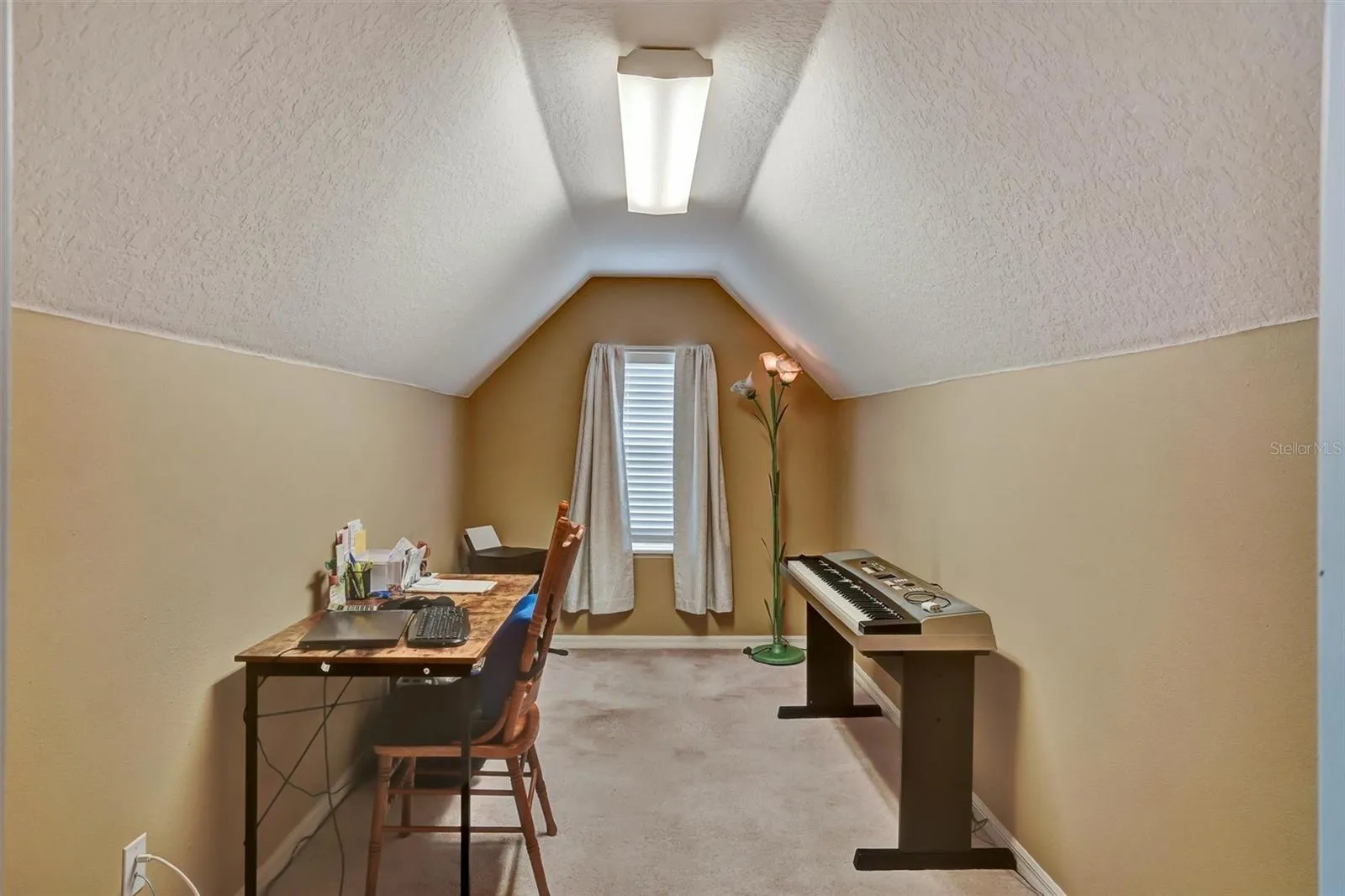 Office nook in master
