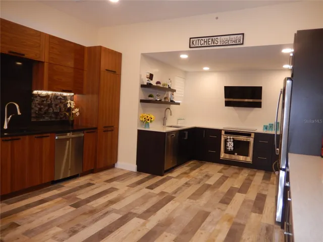 2015 Interior- Showroom IV