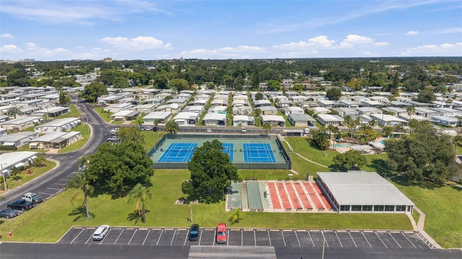 Palm Hill features many awesome amenities