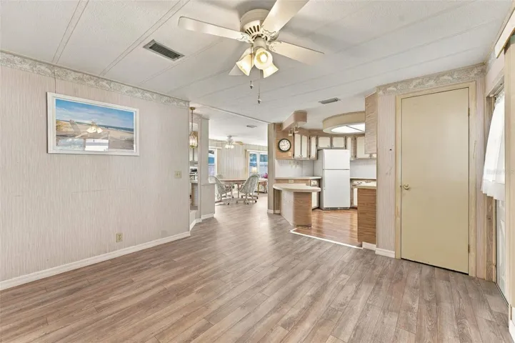 Family room/dinette looking back towards the kitchen