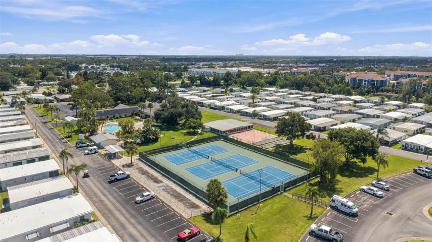 Pickleball / tennis courts just steps away from your unit