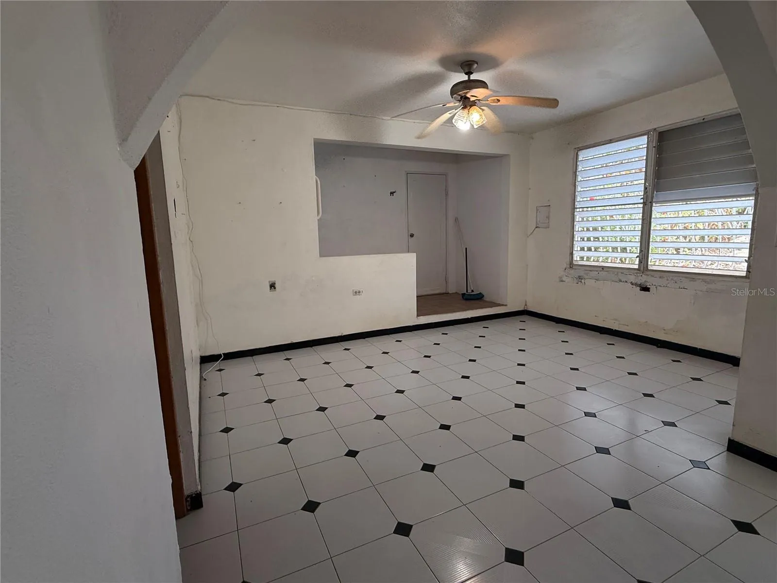 Living room level 1