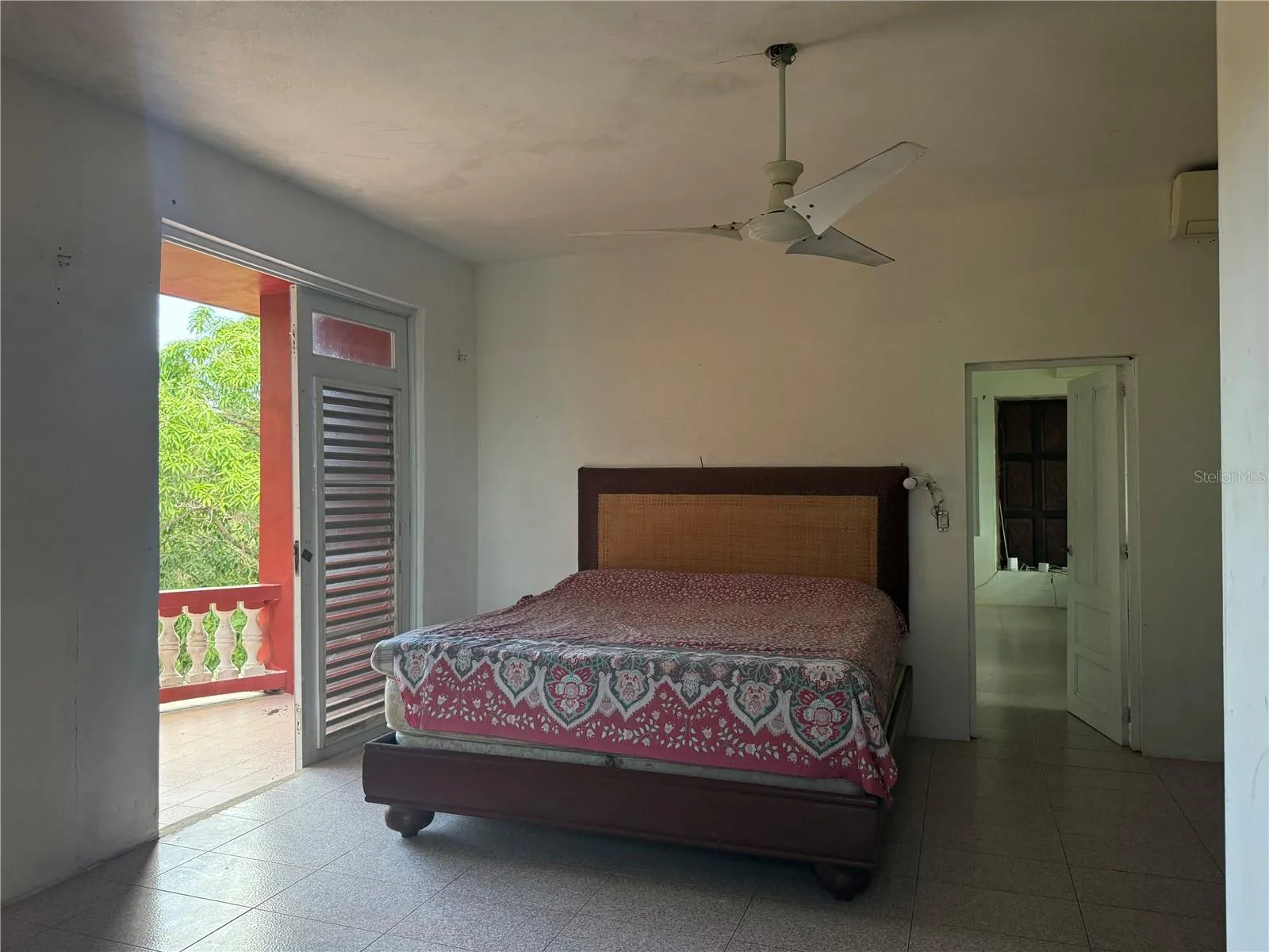 2nd Bedroom/ Private Balcony