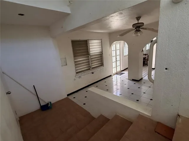 Staircase onto level 1.