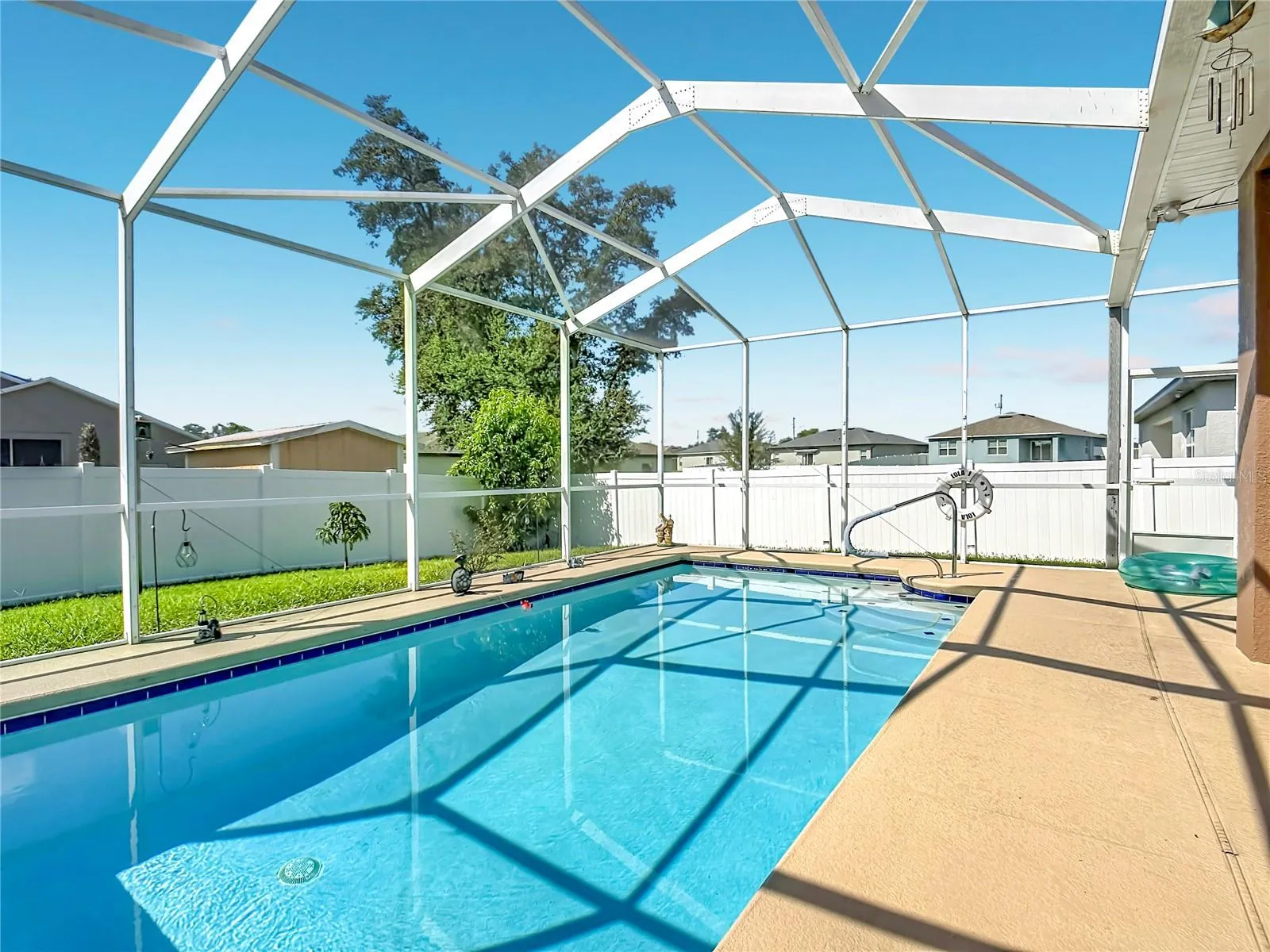 Come take a dip !