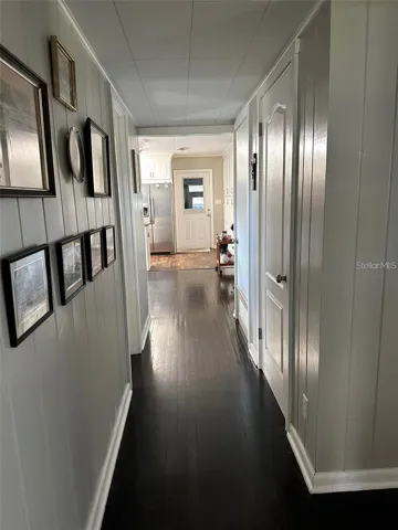 Hallway to the bedrooms