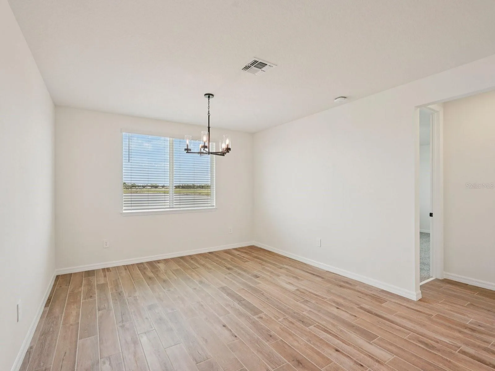Photo is not of the actual home, but is an inspirational photo of builder’s model home and may depict options, furnishings, and/or decorator features that are not included