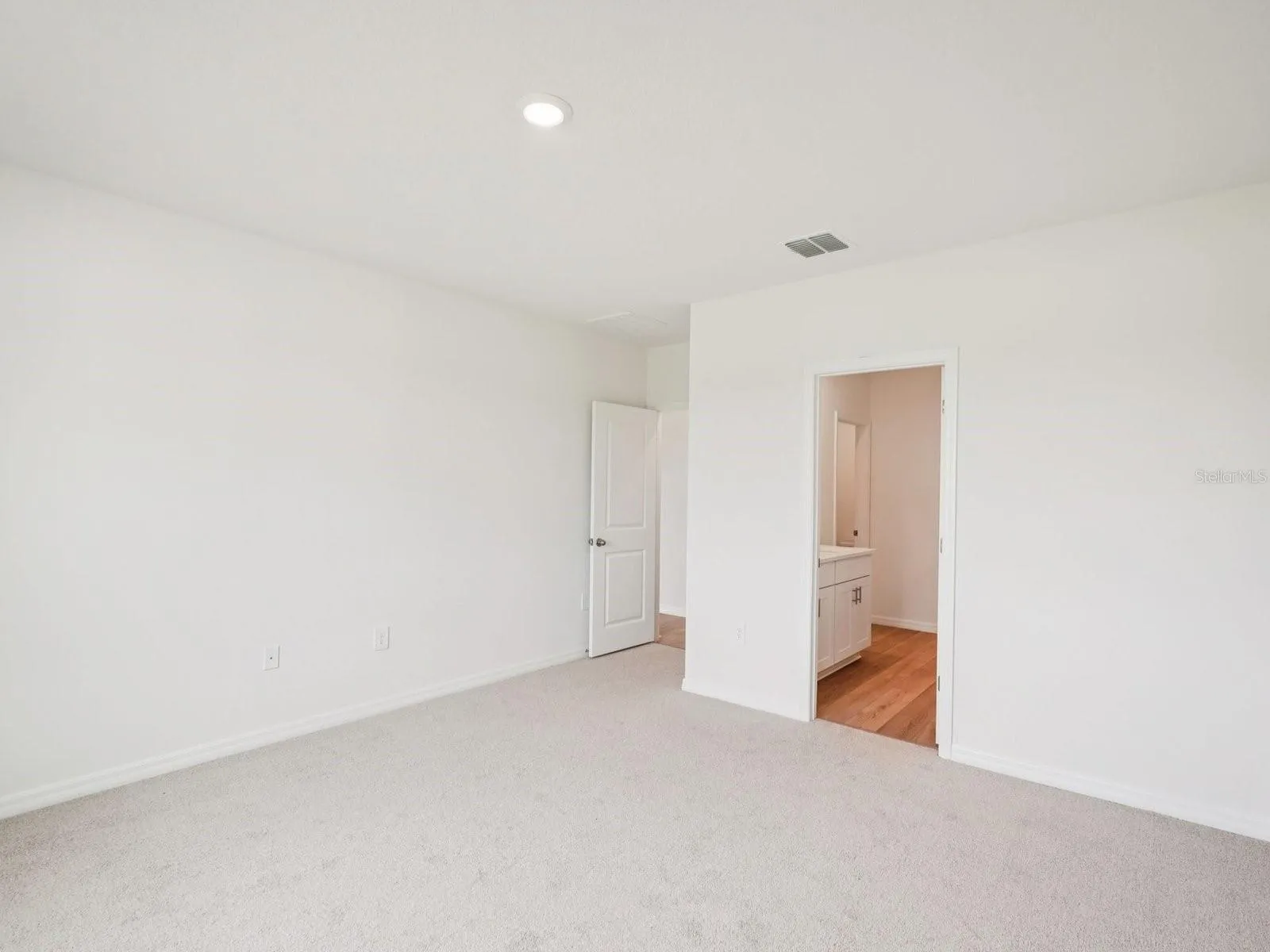 Photo is not of the actual home, but is an inspirational photo of builder’s model home and may depict options, furnishings, and/or decorator features that are not included