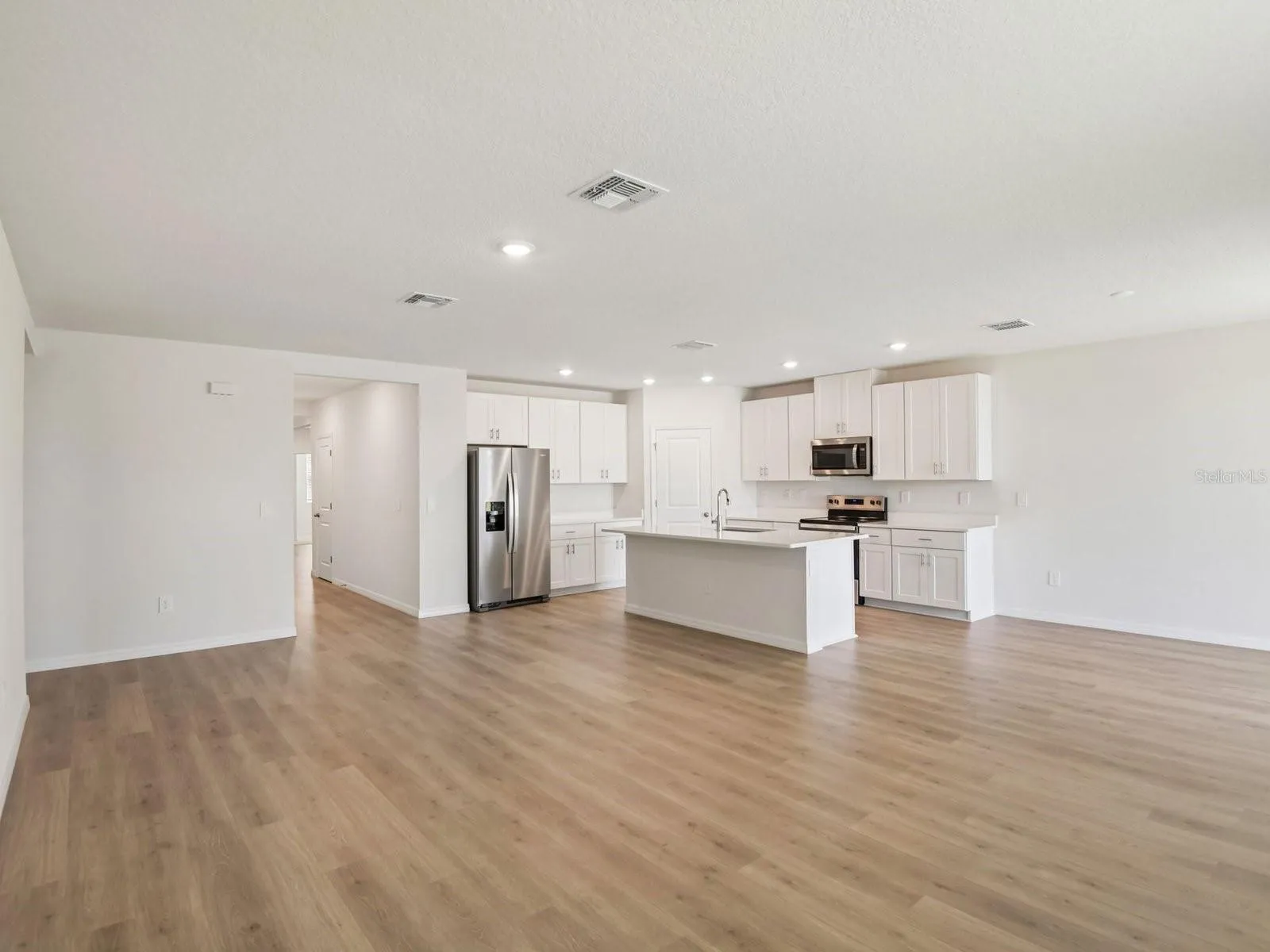 Photo is not of the actual home, but is an inspirational photo of builder’s model home and may depict options, furnishings, and/or decorator features that are not included