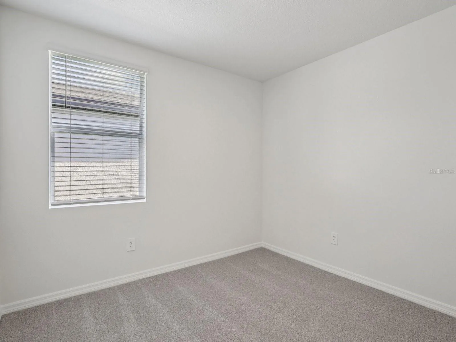 Photo is not of the actual home, but is an inspirational photo of builder’s model home and may depict options, furnishings, and/or decorator features that are not included
