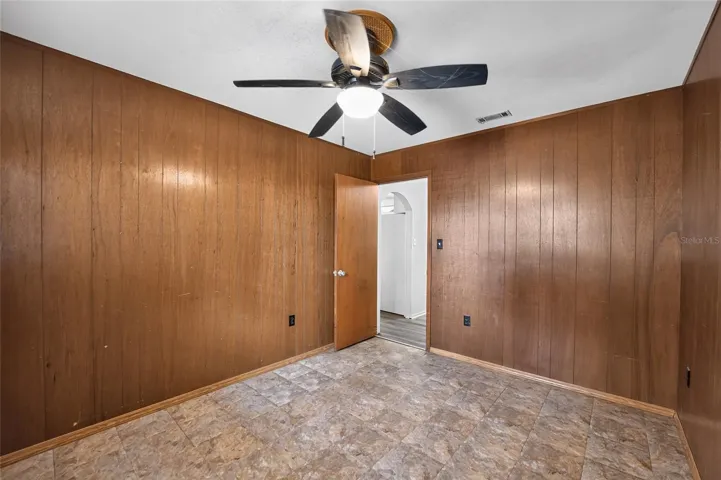 Additional room - could be converted to 4th bedroom