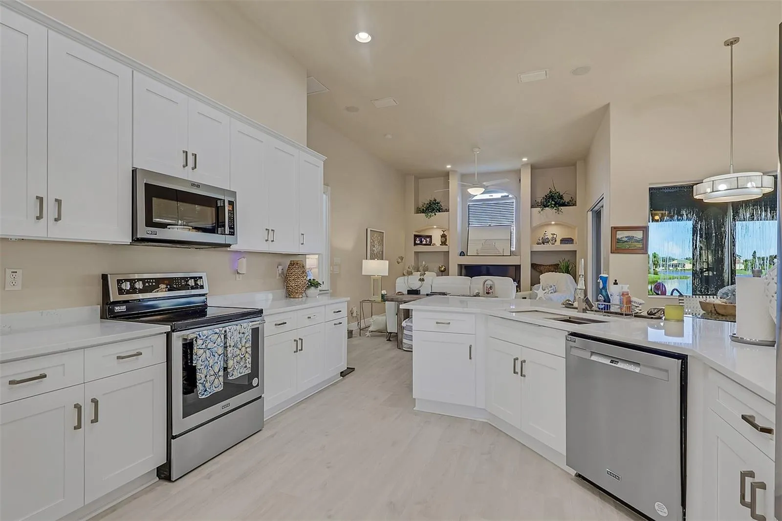 Spacious kitchen