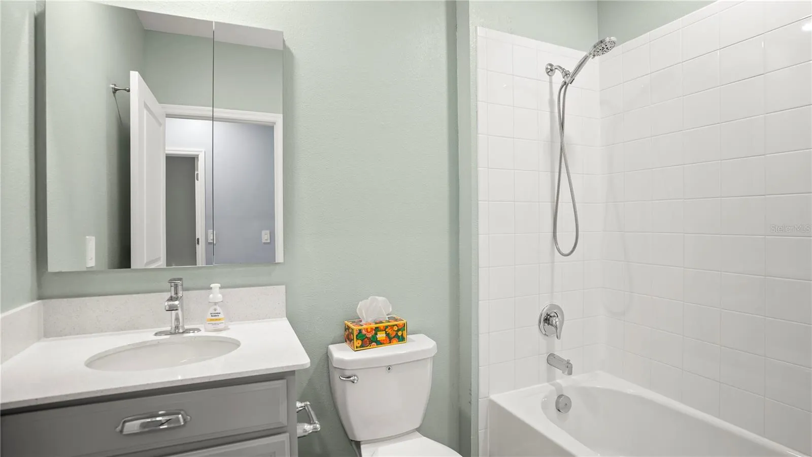 2nd Bathroom