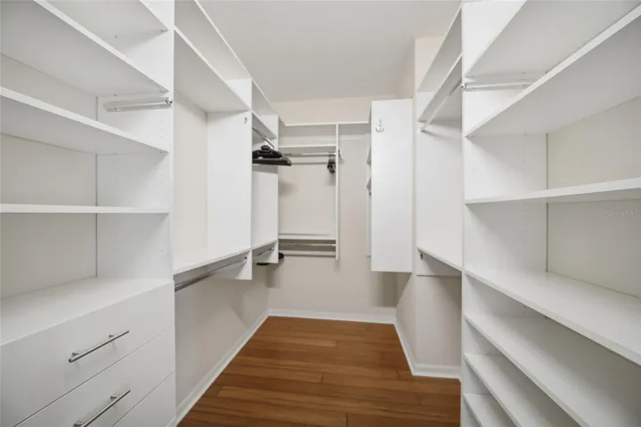Primary suite closet