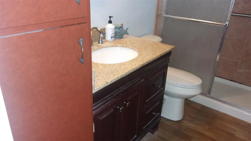 Bathroom View 3