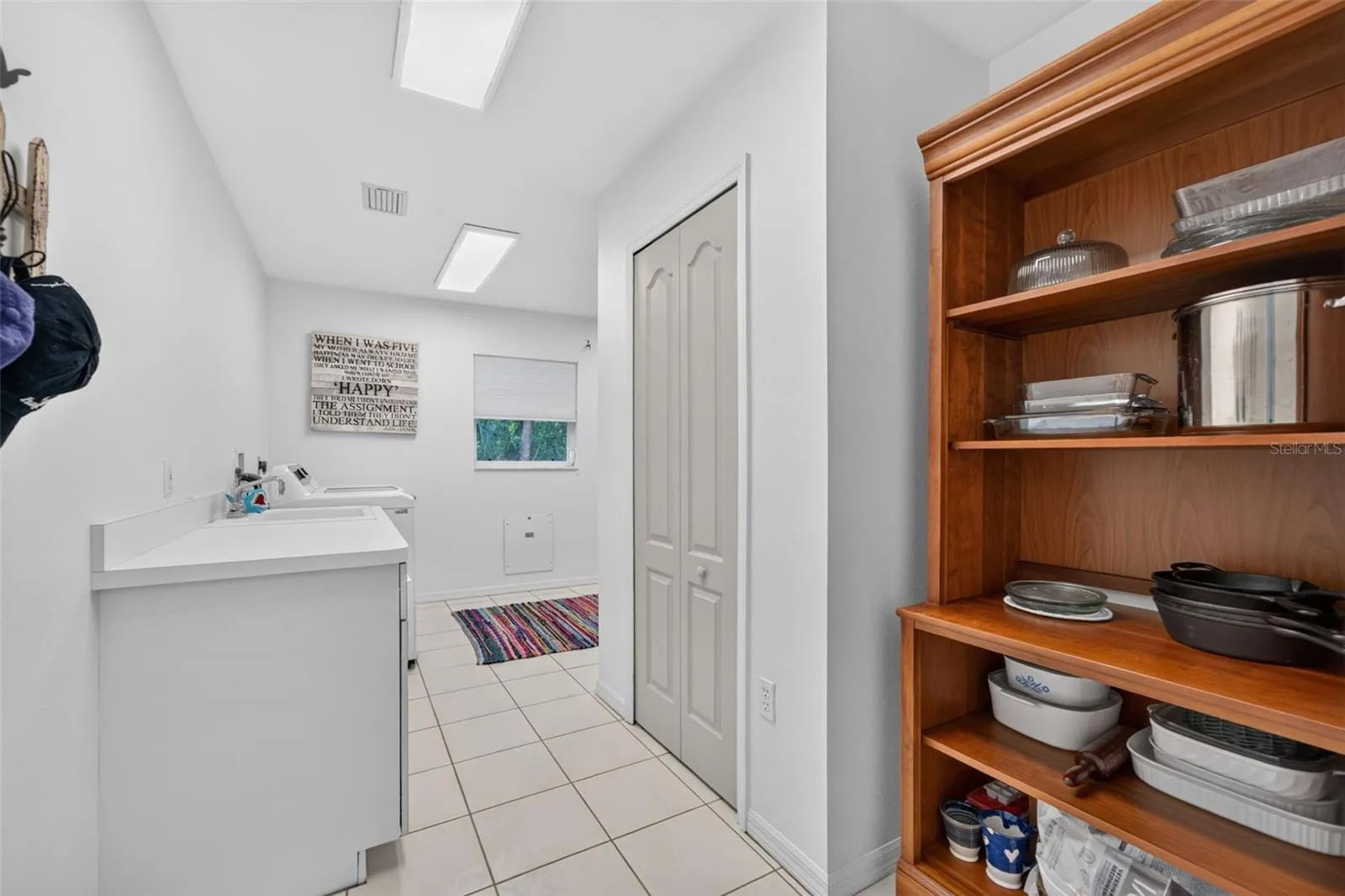 Large panty &amp; laundry room area