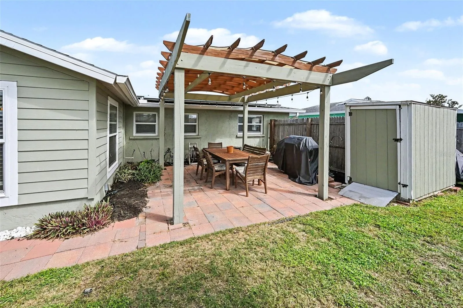Backyard pergola ideal for outdoor gatherings, venice-fl-412-redwood-rd