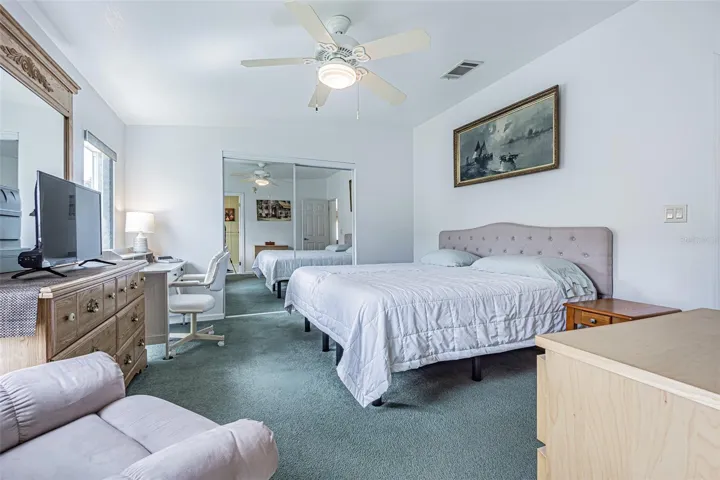 Spacious owners retreat with wall to wall closet too