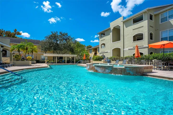 Avalon Community- rare 7 day rentals
