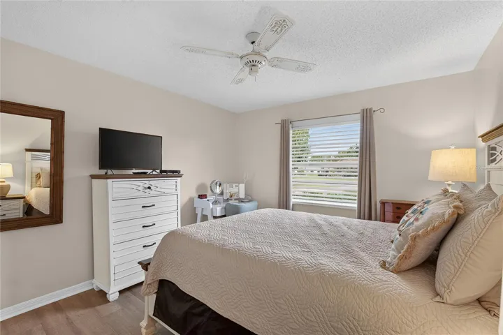 Bedroom !