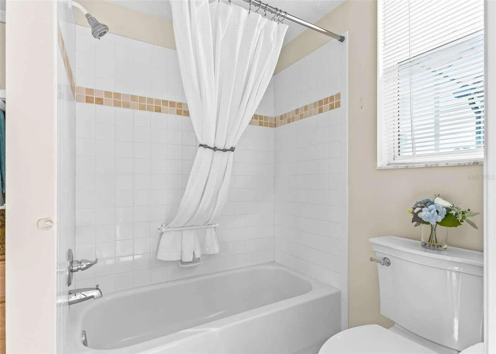 Tub/shower combo