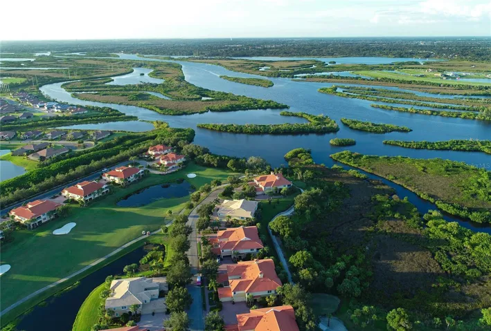 Located on the Manatee River - your Condo awaits!