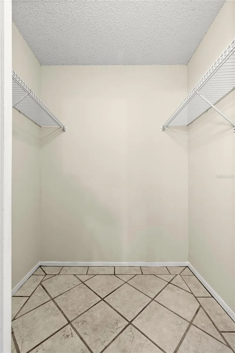 Primary bedroom walk-in
