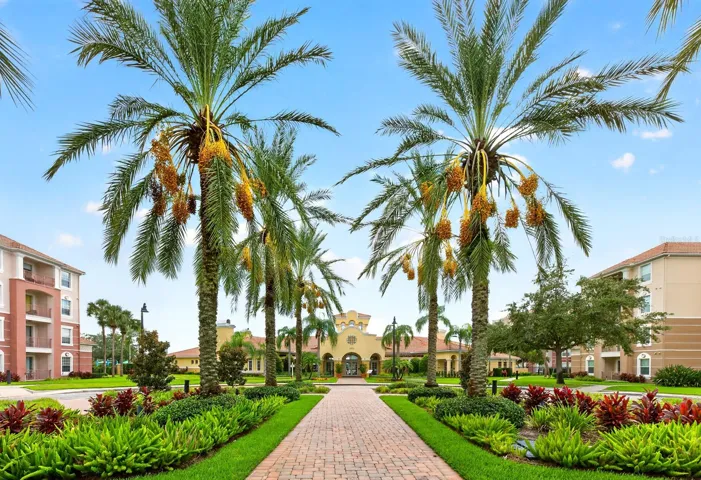 Welcome to Bayshore at Vista Cay!
