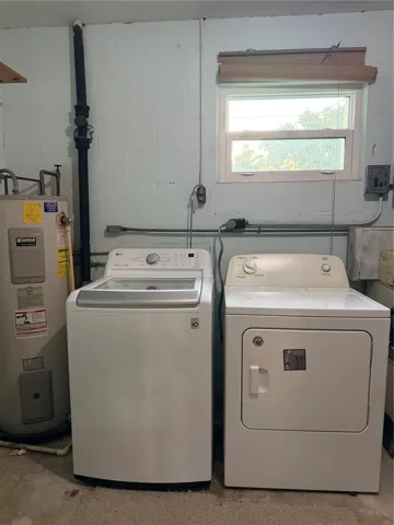 Washer and dryer included