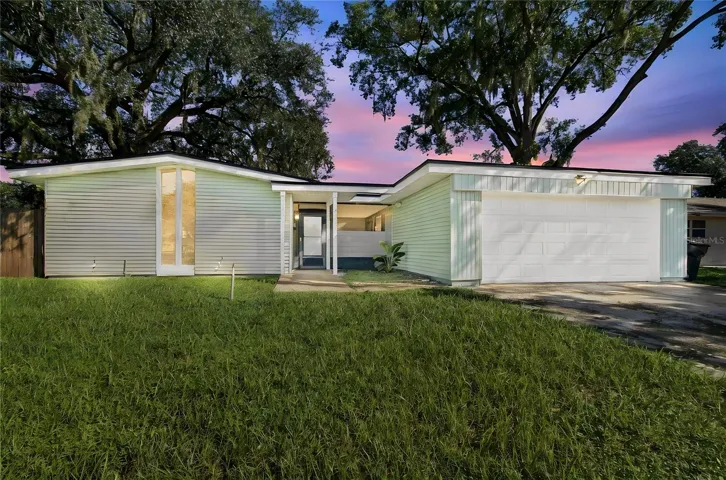 3 bedroom 2 bath 2 car ga