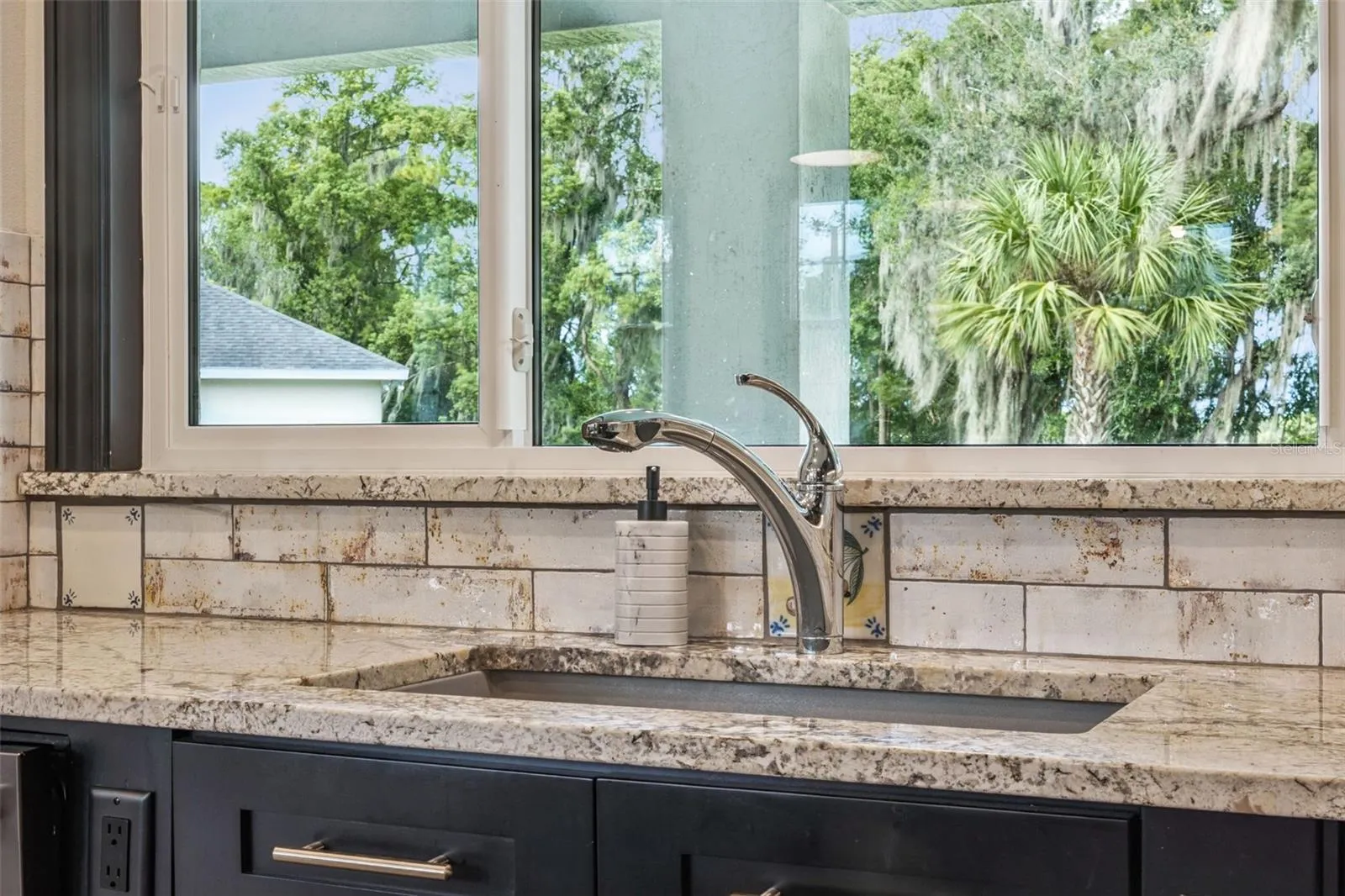 Kitchen sink