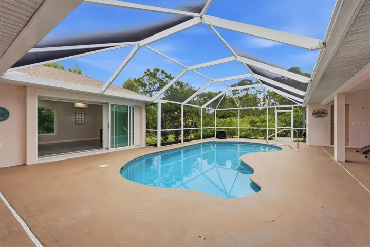 Pool Courtyard between main House and Guest House